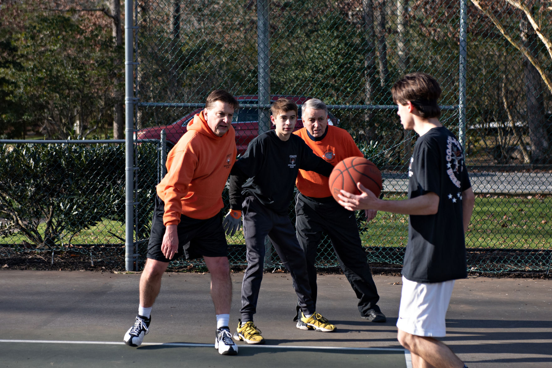 010321_nws_50hoopsclub